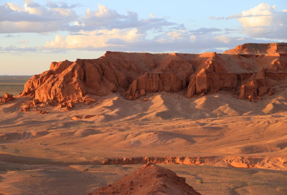 Bajanzag (Flaming Cliffs)